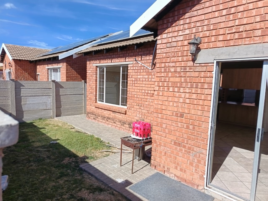 To Let 2 Bedroom Property for Rent in Noordhoek Free State